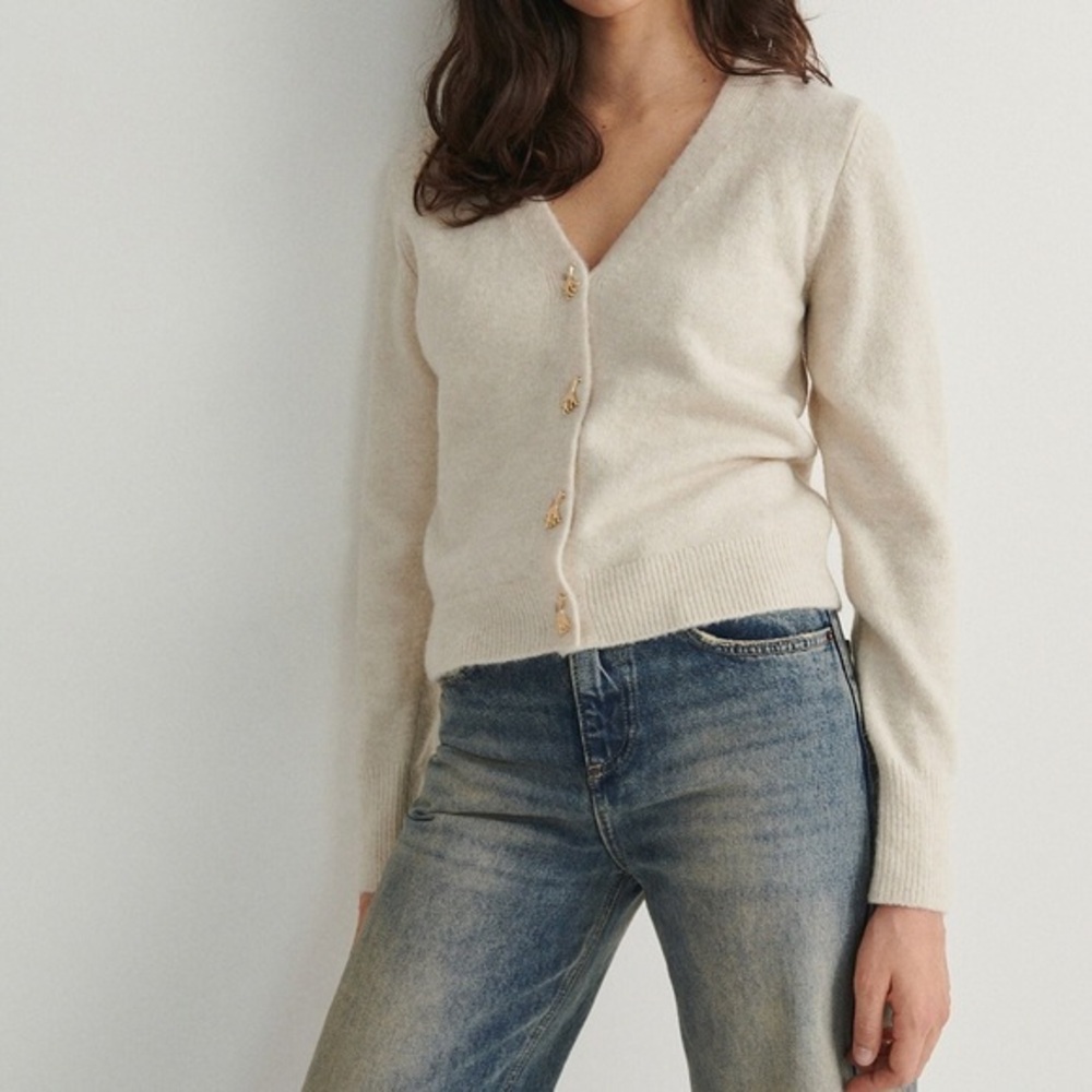 Reserved Cardigan with decorative Giraffe Buttons Cream Size Medium
